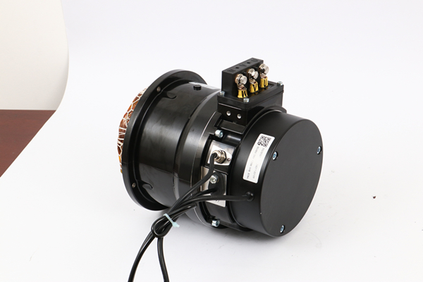 如何降低交流低壓交流電機運行期間的噪音？